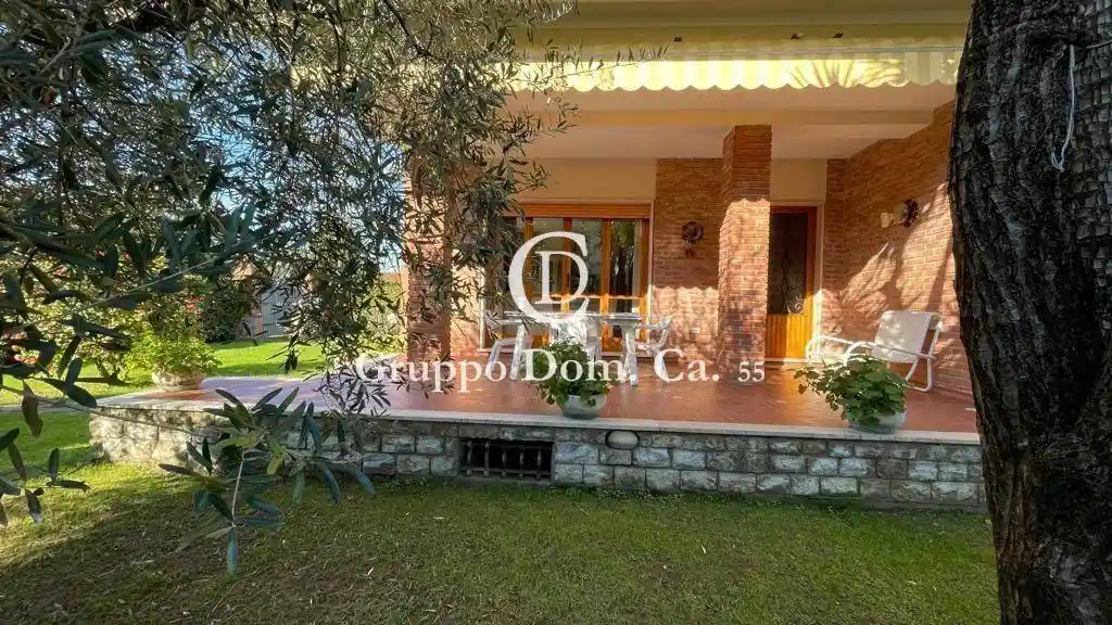 Villetta a schiera in affitto a Forte dei Marmi