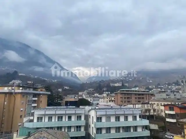 Appartamento in vendita a Sondrio