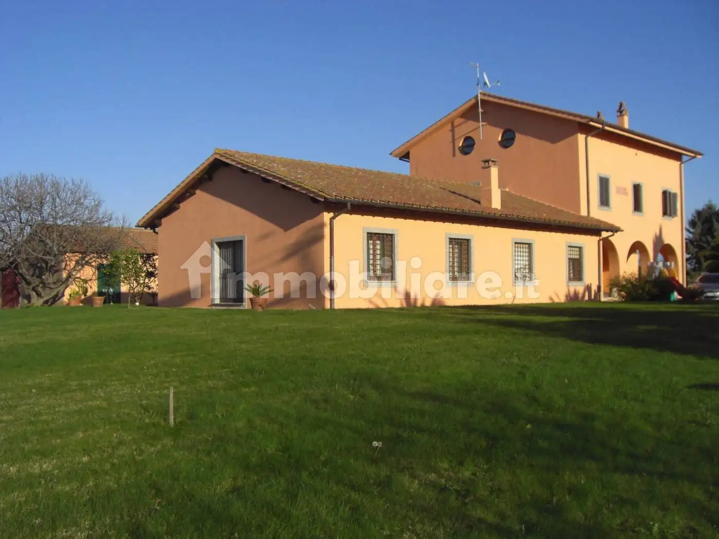Villa in vendita a Tarquinia