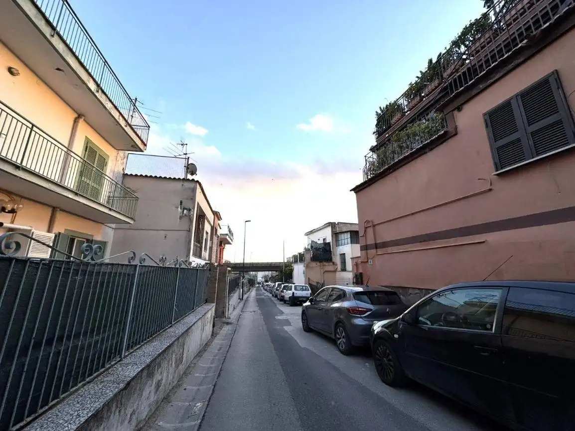 Appartamento in vendita a Napoli