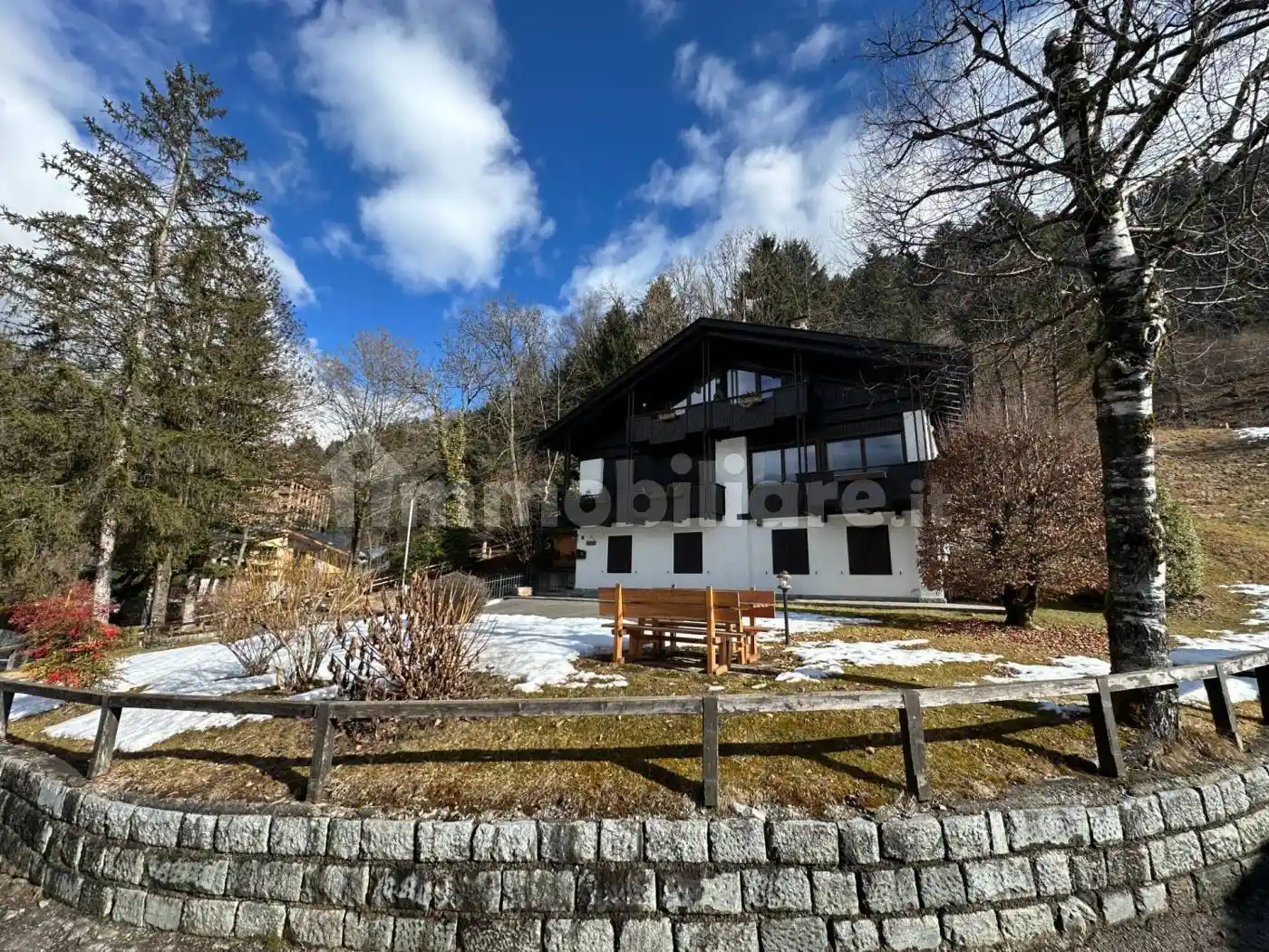 Appartamento in vendita a Pinzolo