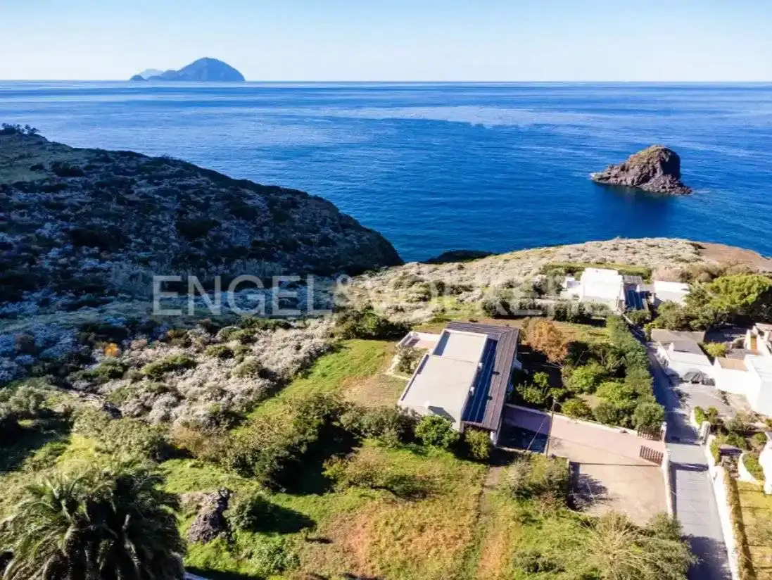 Villa in vendita a Malfa