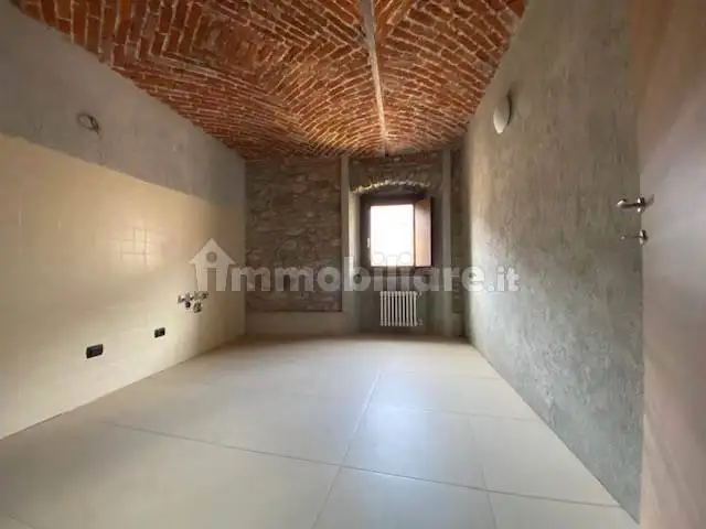 Trilocale via Caduti della Libertà 1, Centro, Verrès - foto 3