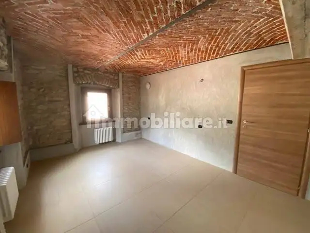 Trilocale via Caduti della Libertà 1, Centro, Verrès - foto 4