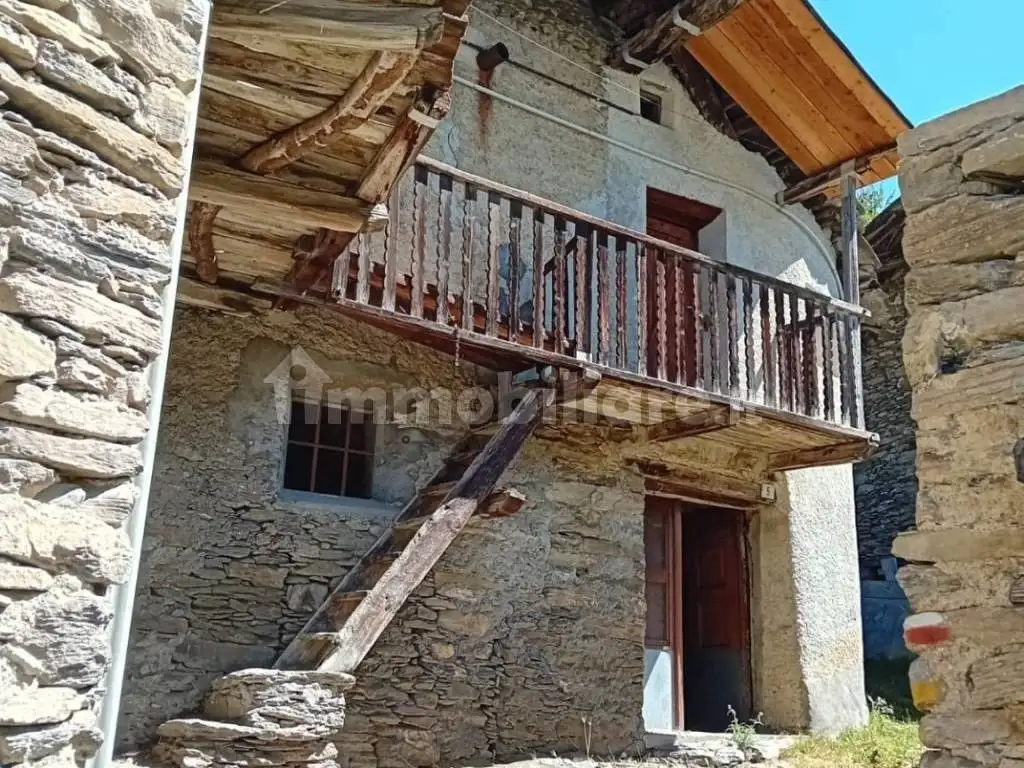 Rustico - Casale in vendita a Prazzo