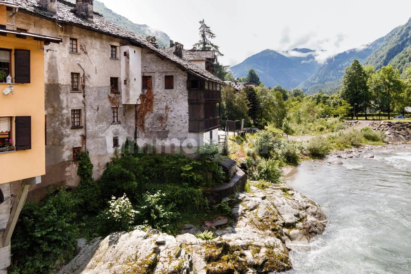 Terratetto unifamiliare corso Umberto I 7, Campertogno - foto 5