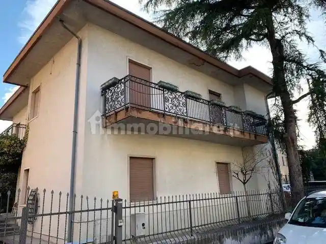 Villa unifamiliare, buono stato, 450 m², Borgo Venezia, Verona - foto 3