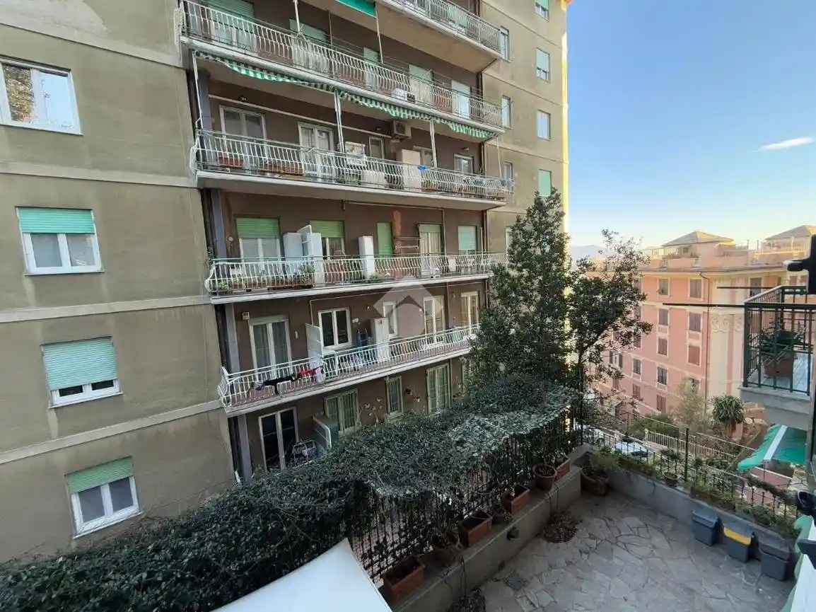 Appartamento in vendita a Genova