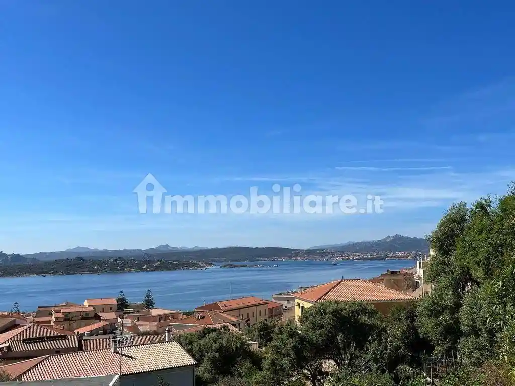 Appartamento in vendita a La Maddalena