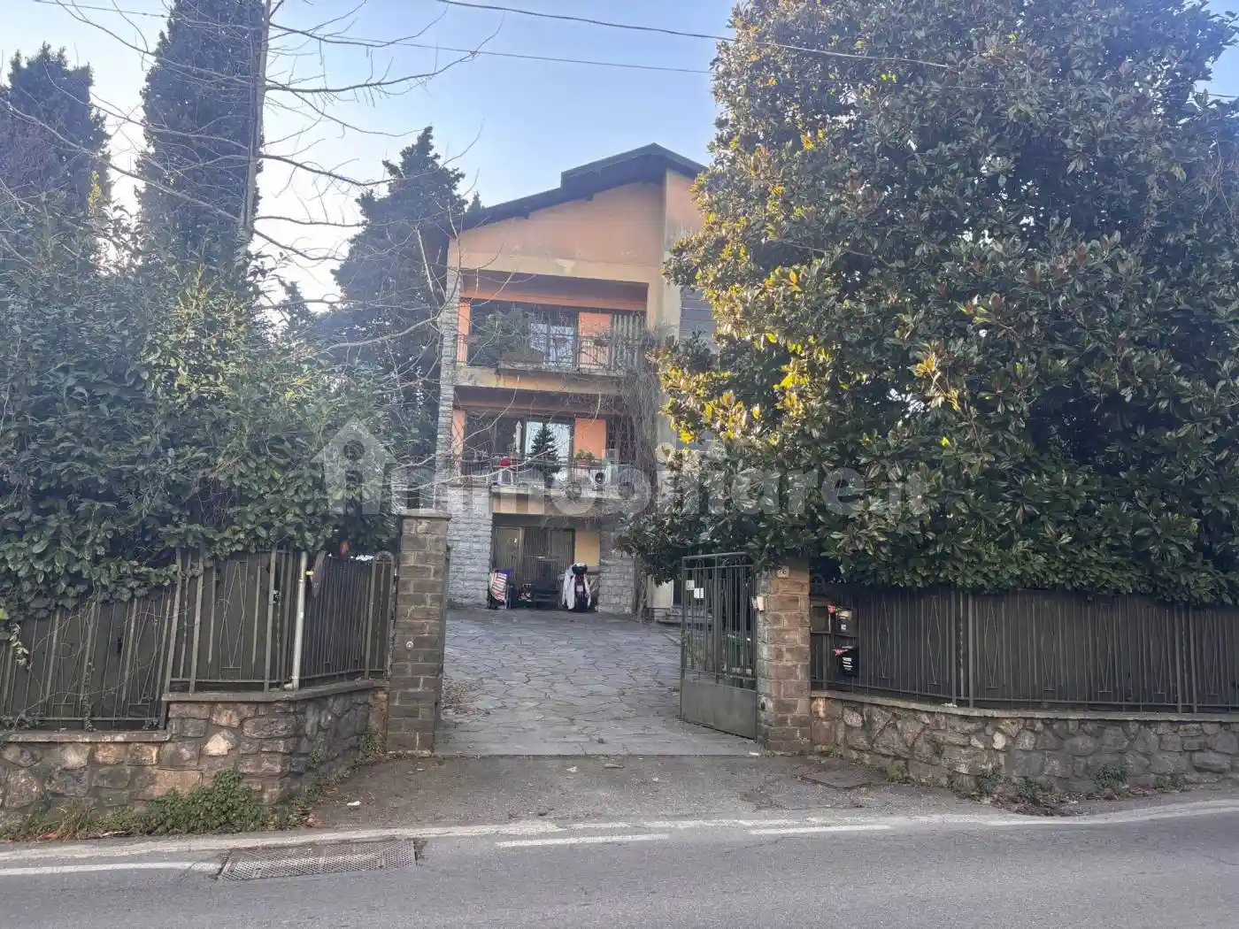 Villa in vendita a Capiago Intimiano