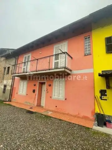 Casa indipendente in vendita a Tortona