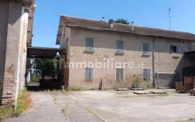 Casa indipendente in vendita a Reggio Emilia