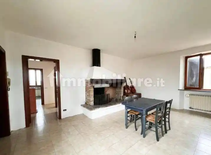 Casa indipendente in vendita a Trecastelli