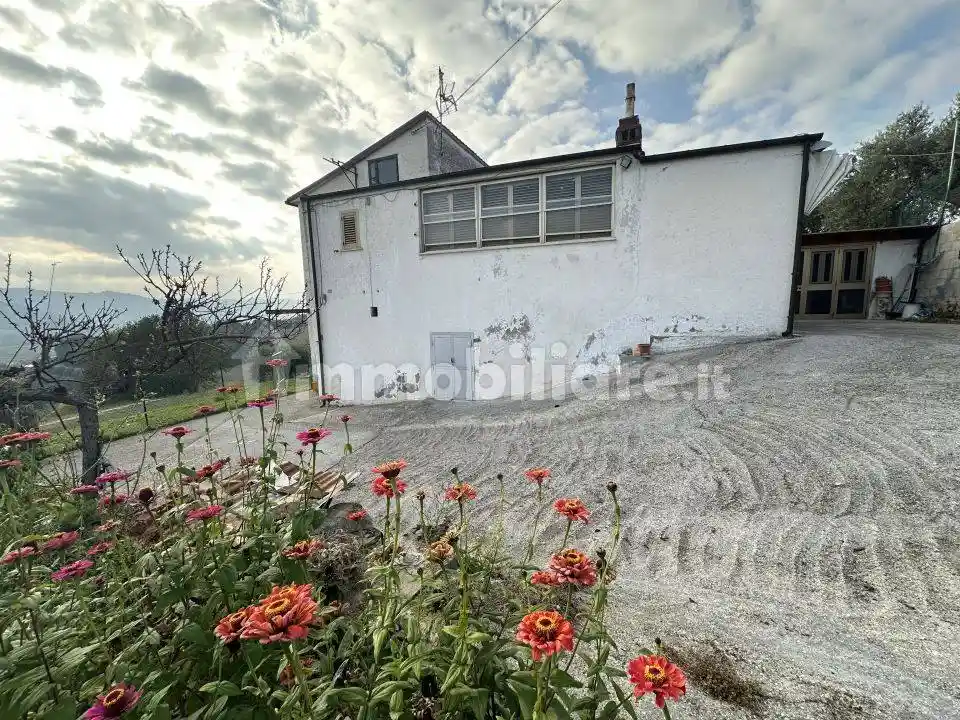 Villa unifamiliare Località Piano DI Corte snc, Canzano - foto 3