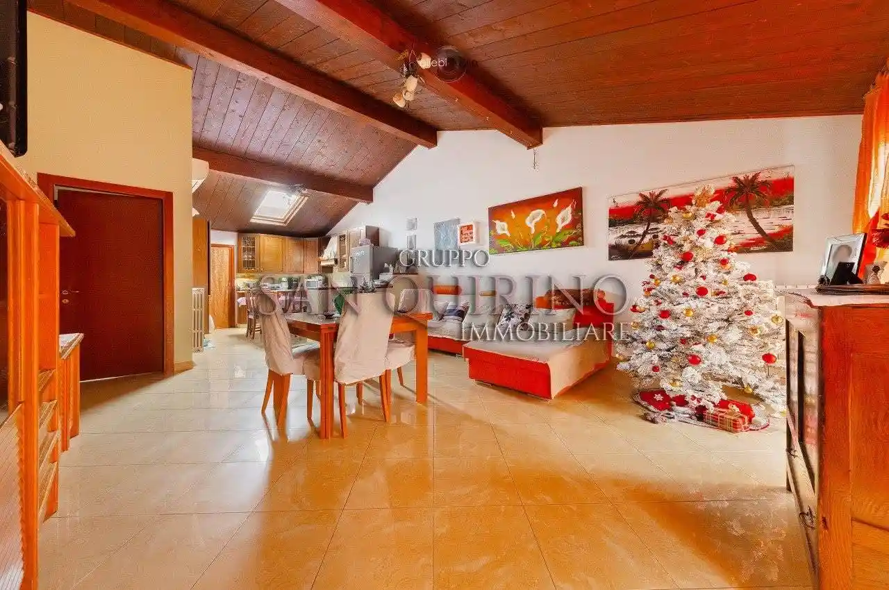 Villa in vendita a Novi di Modena