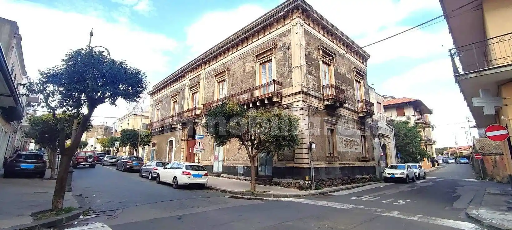Casa indipendente in vendita a Aci Sant'Antonio