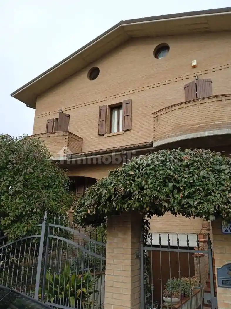 Villetta a schiera in vendita a Fiorano Modenese