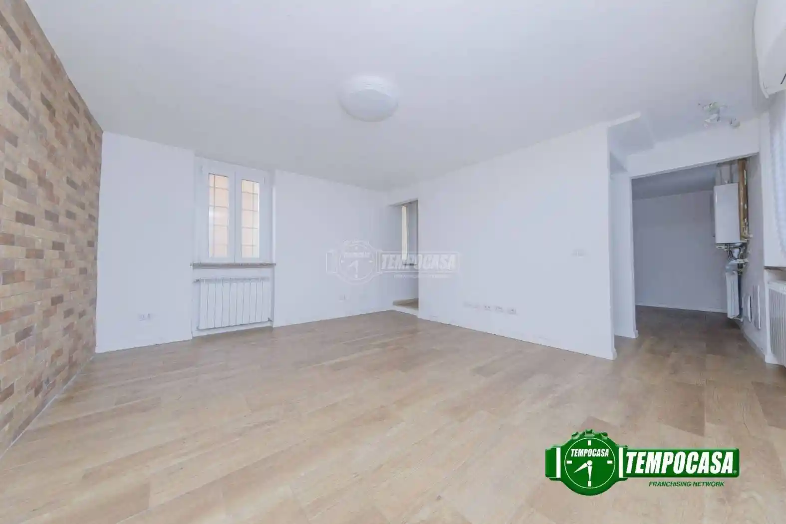 Casa indipendente in vendita a Vellezzo Bellini