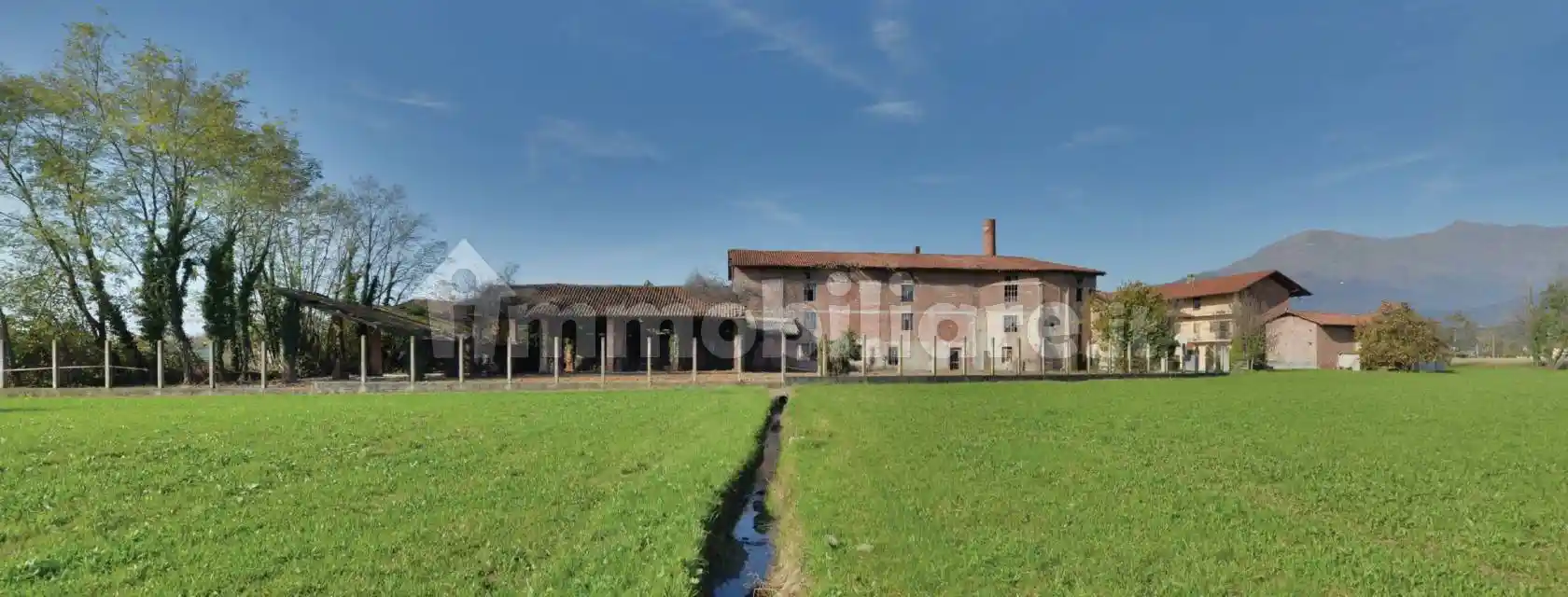 Palazzo - Edificio in vendita a Castellamonte