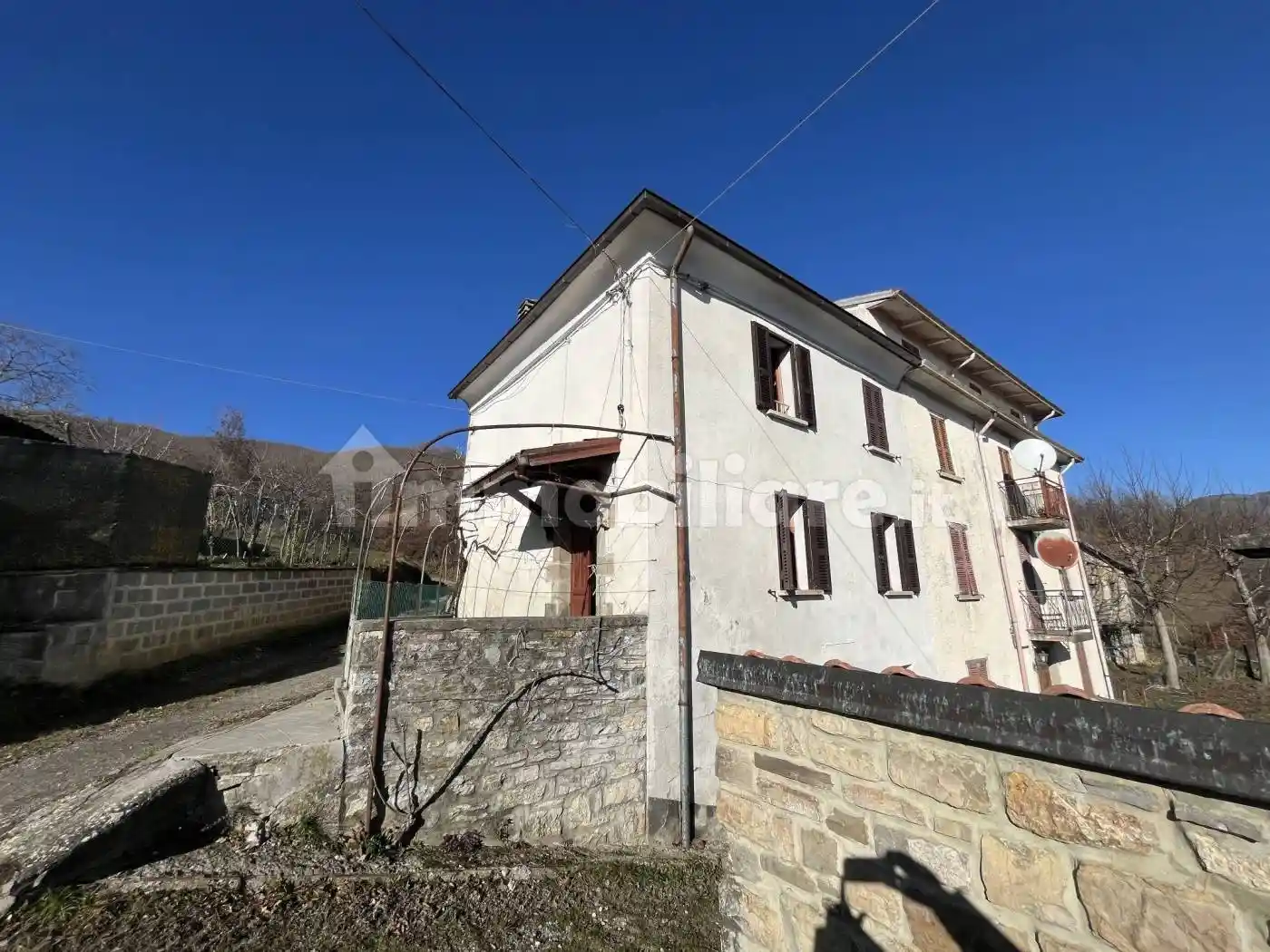 Rustico - Casale in vendita a Bardi