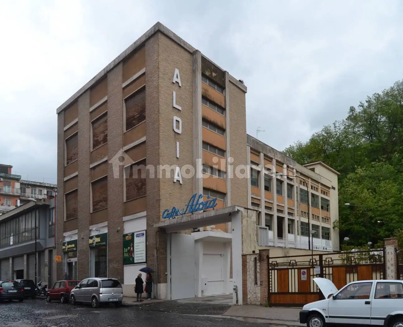 Palazzo - Edificio in vendita a Napoli