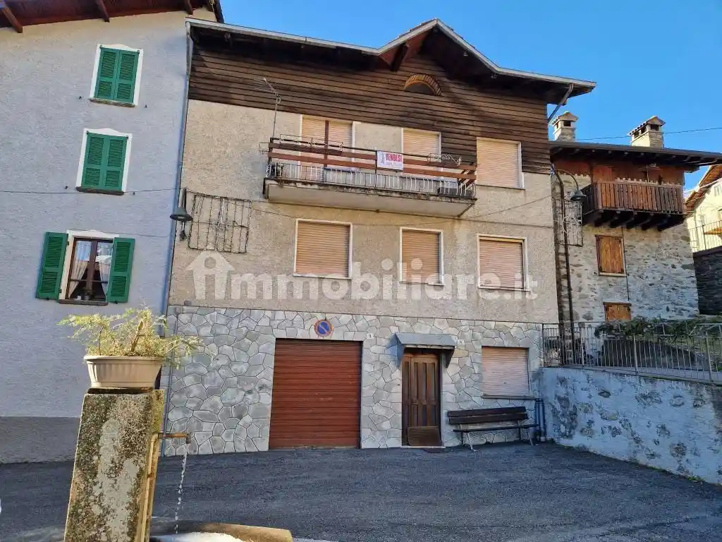 Casa indipendente in vendita a Edolo