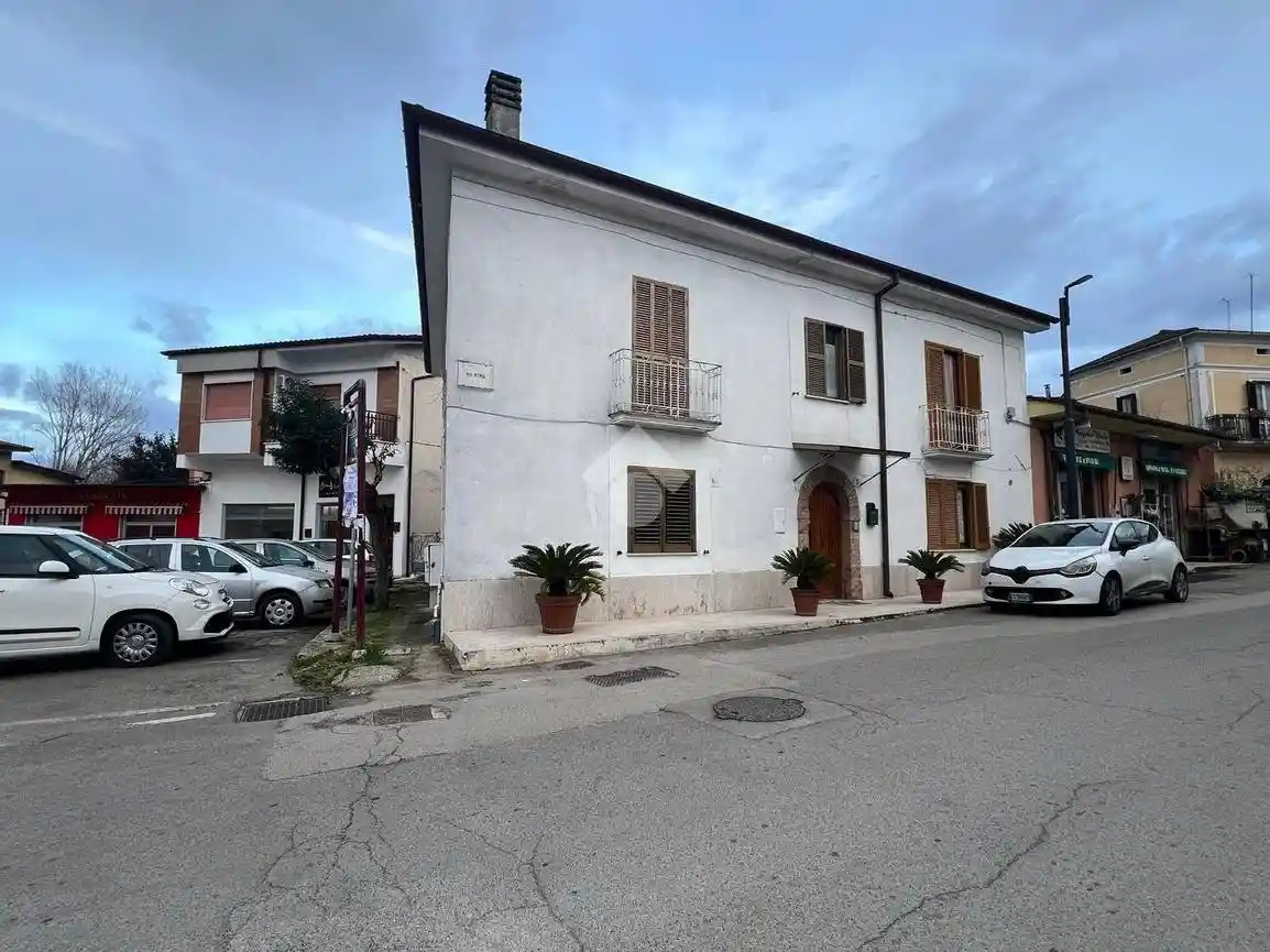 Casa indipendente in vendita a San Giorgio a Liri