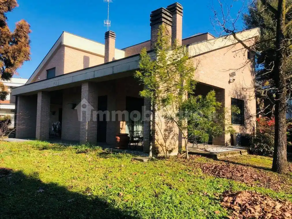 Villa in vendita a Brugherio