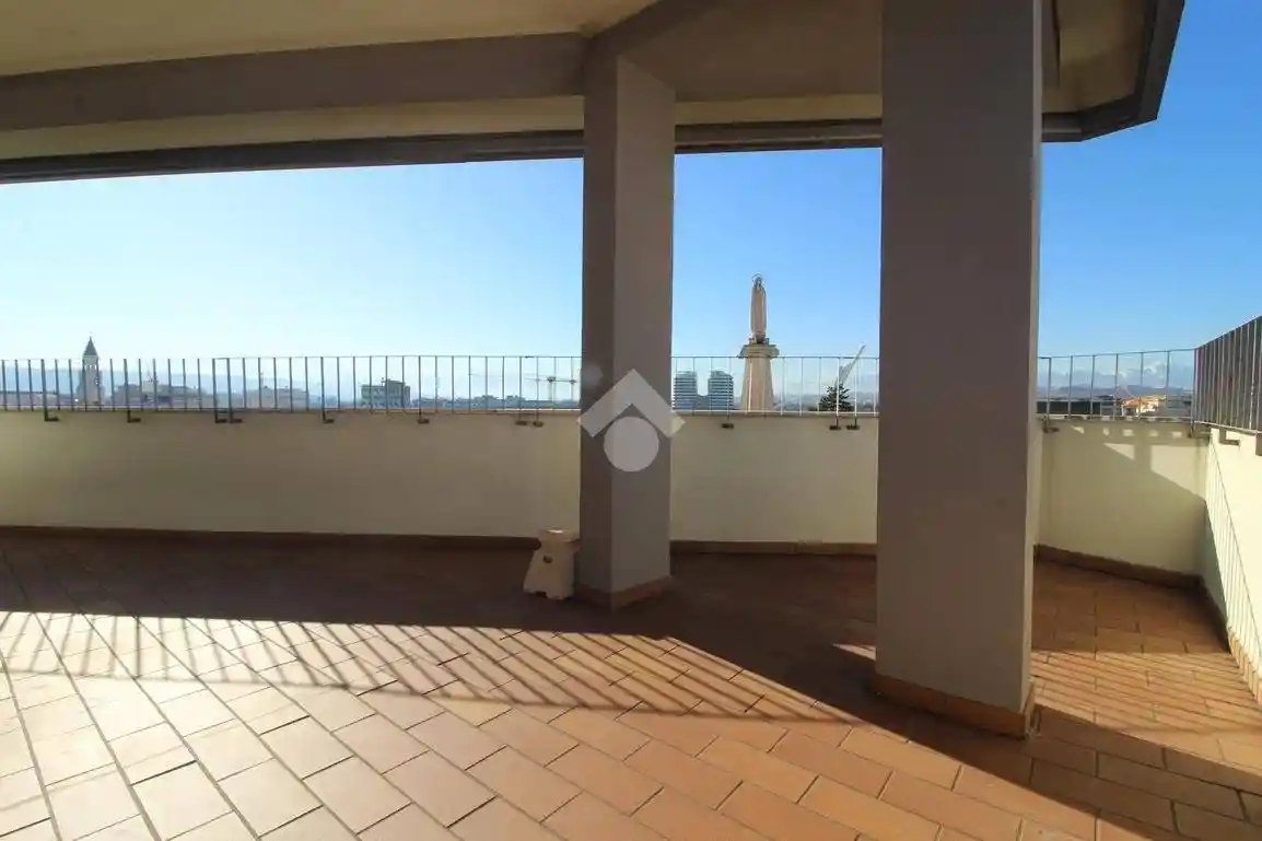 Appartamento via Caduta del Forte 23, Via Venezia - Lungofiume Paolucci, Pescara - foto 2