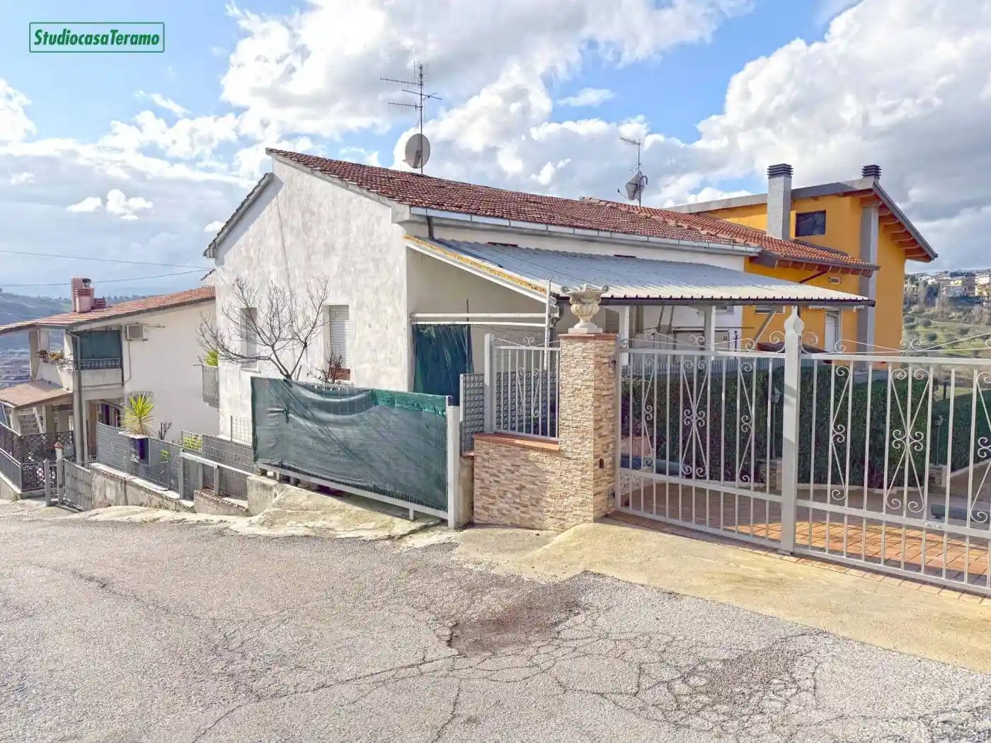 Appartamento via Monti della Laga, Centro, Teramo - foto 2