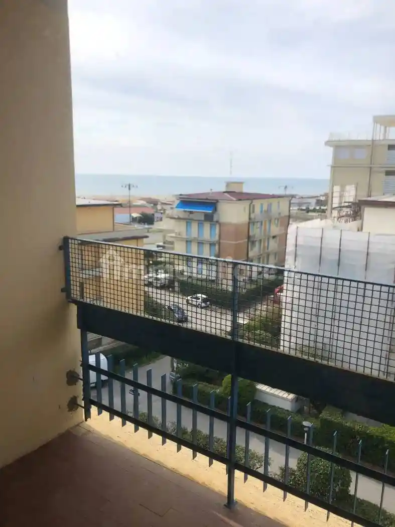 Appartamento in affitto a Viareggio