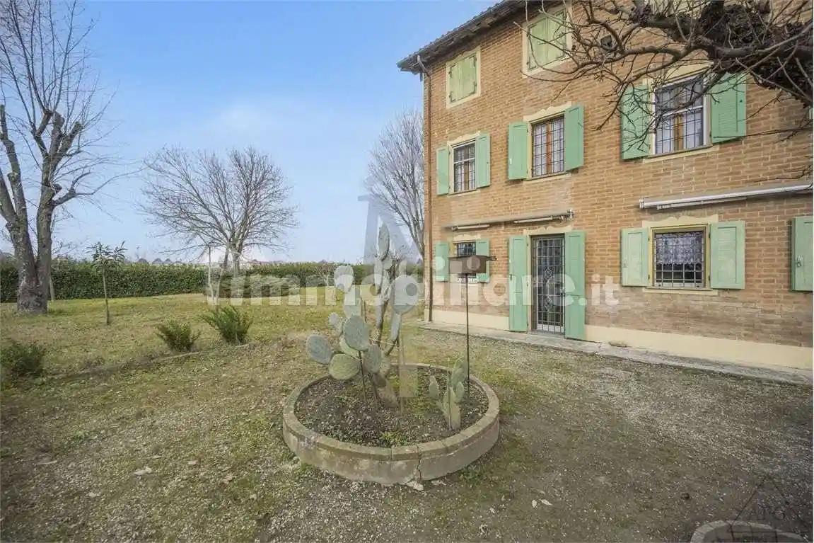 Rustico - Casale in vendita a Bibbiano