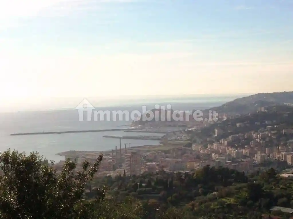 Villa in vendita a Imperia