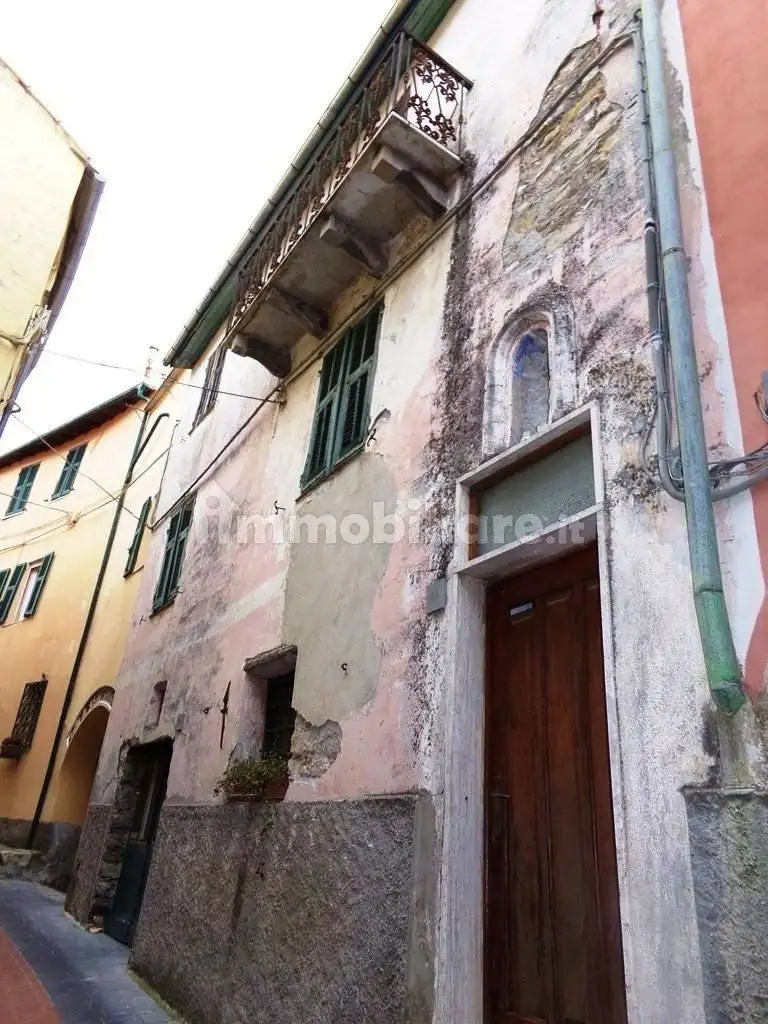 Villa in vendita a Chiusanico