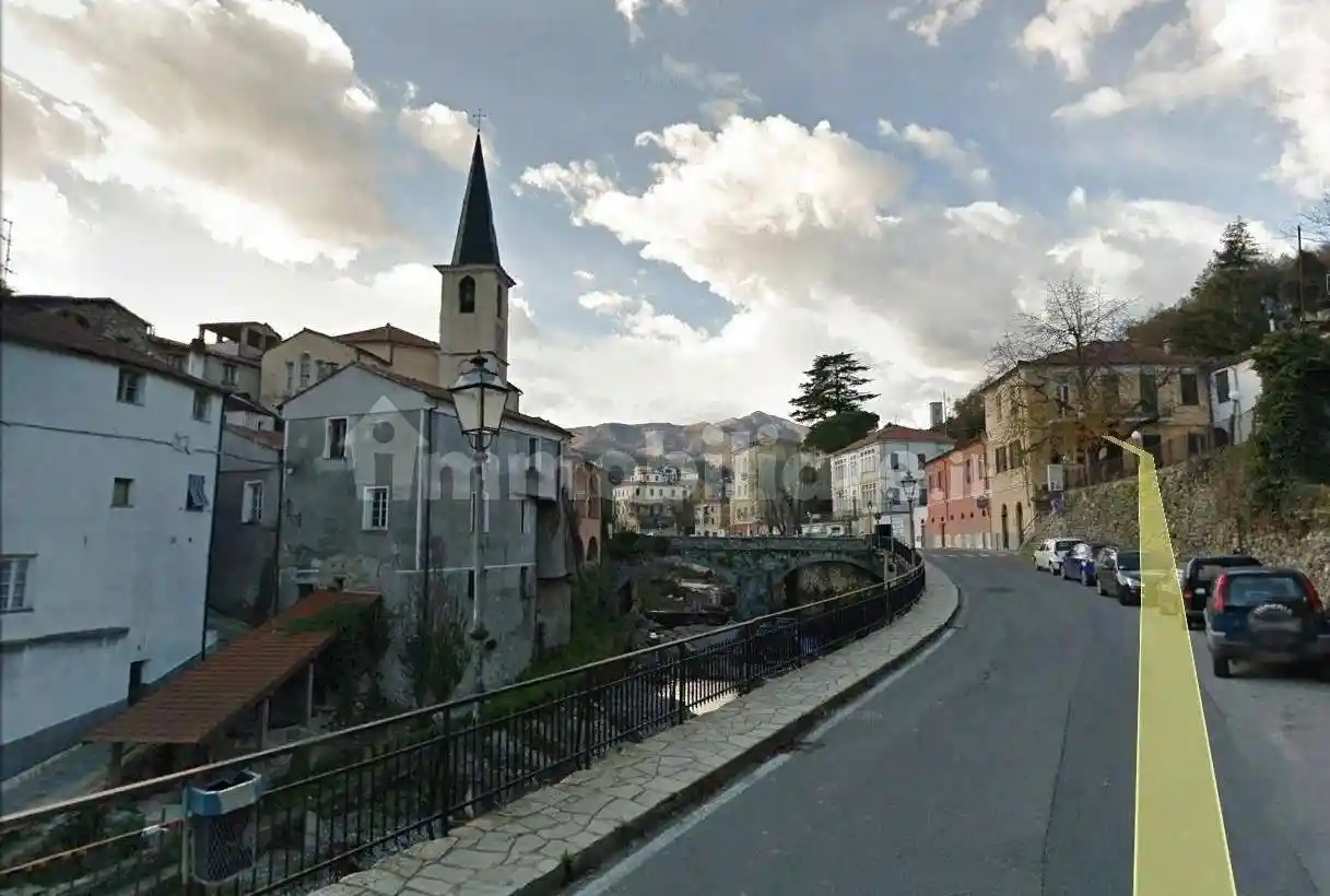 Appartamento in vendita a Borgomaro