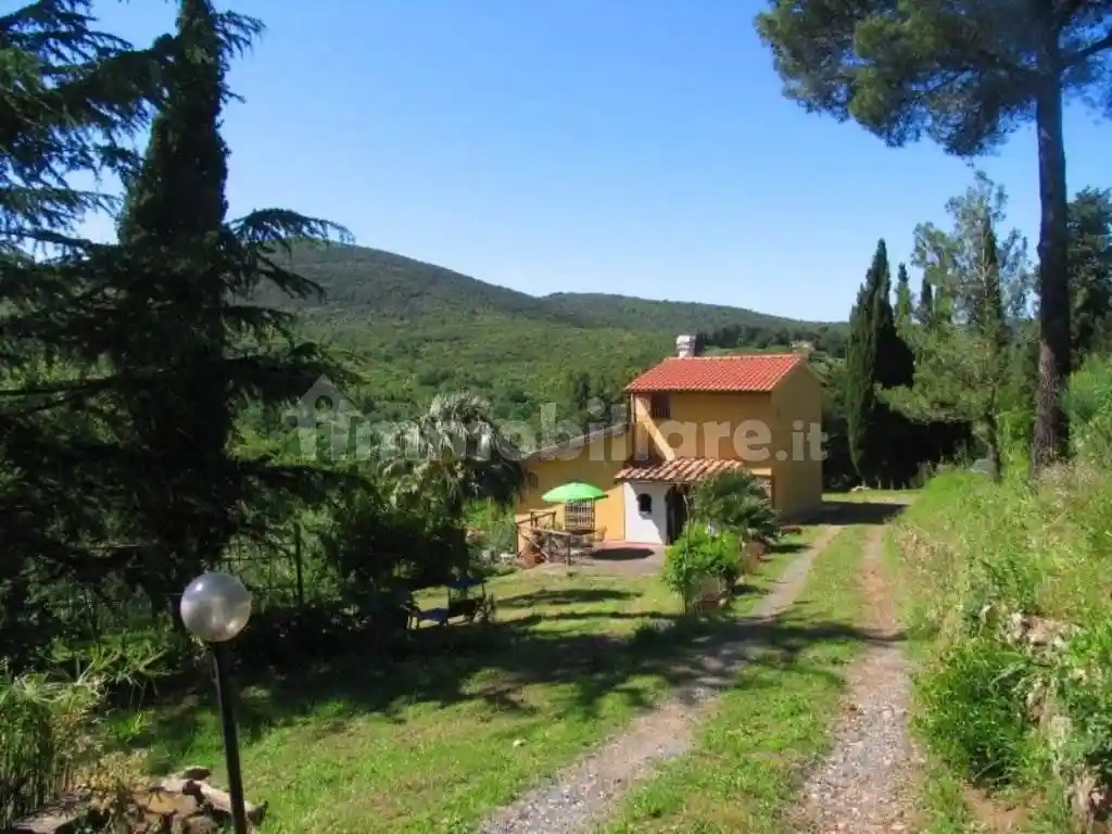 Rustico - Casale in vendita a Rosignano Marittimo