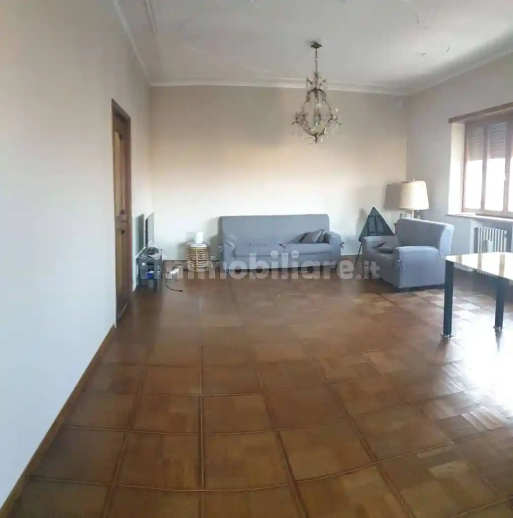 Appartamento in vendita a Piacenza