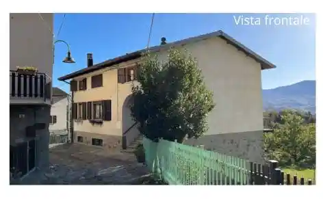 Villa in vendita a Ventasso