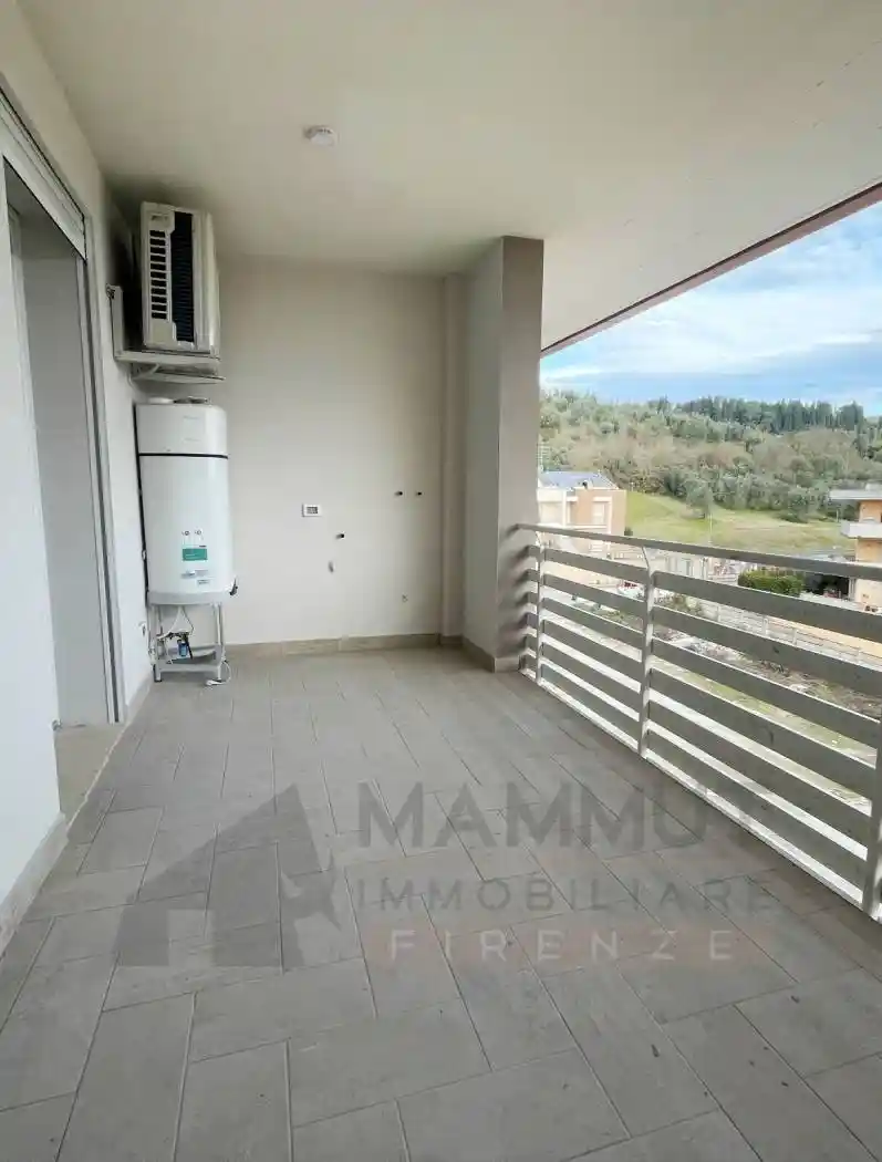 Appartamento in vendita a Capraia e Limite