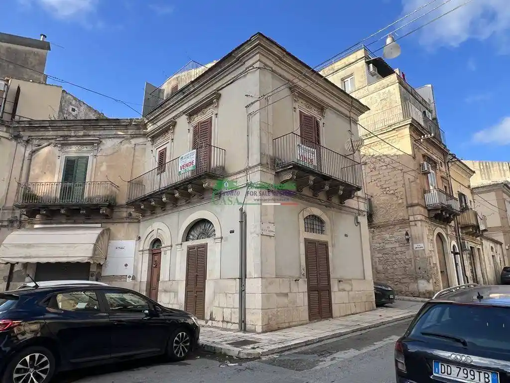 Casa indipendente in vendita a Ragusa