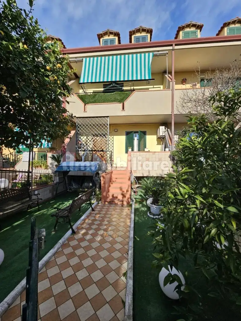 Villetta a schiera in vendita a Crispano