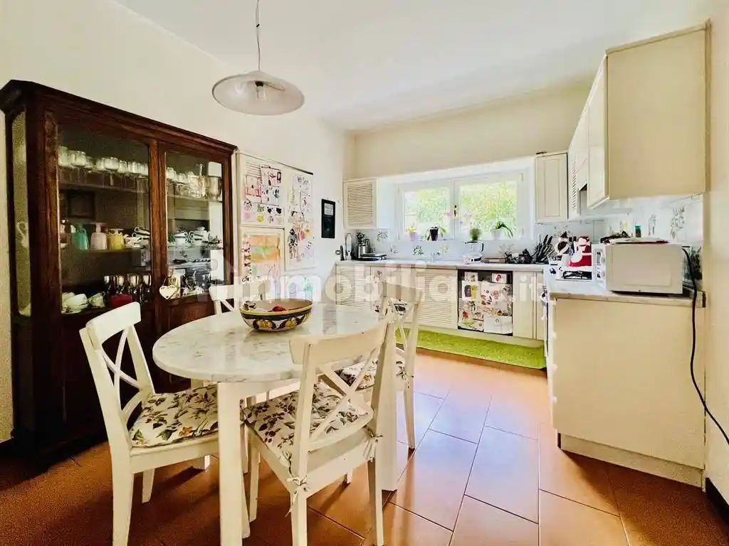 Villa in vendita a Genzano di Roma