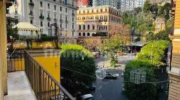 Appartamento in affitto a Napoli