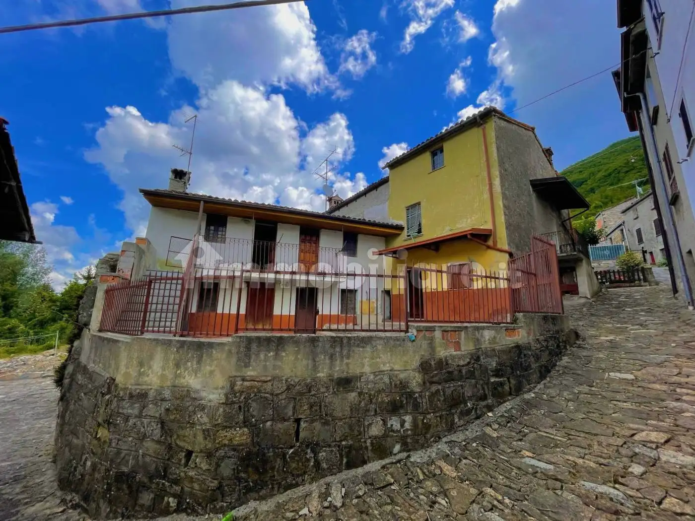 Rustico - Casale in vendita a Fabbrica Curone
