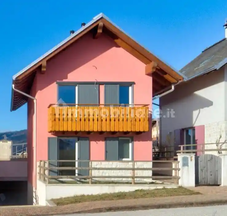 Villa in vendita a Roana