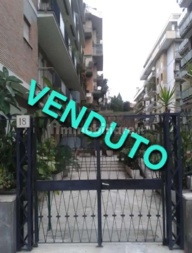 Appartamento in vendita a Roma