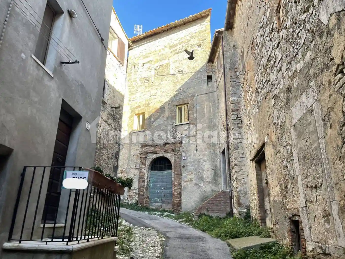 Palazzo - Edificio in vendita a Amelia