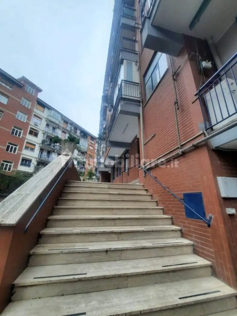 Appartamento in vendita a Napoli
