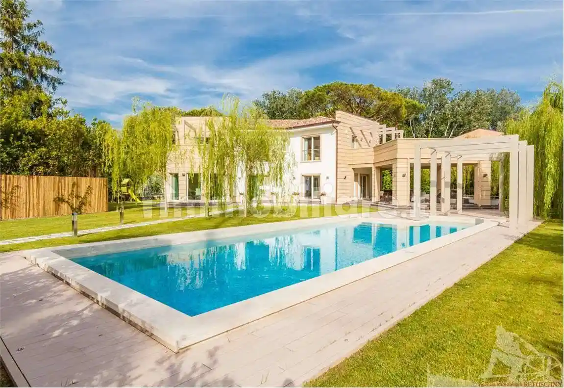 Villa in affitto a Forte dei Marmi