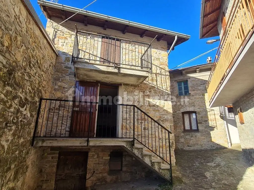 Rustico - Casale in vendita a Romagnese